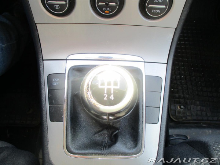 Volkswagen Passat 1,9 TDI 77kw Tažné, Klima 2007