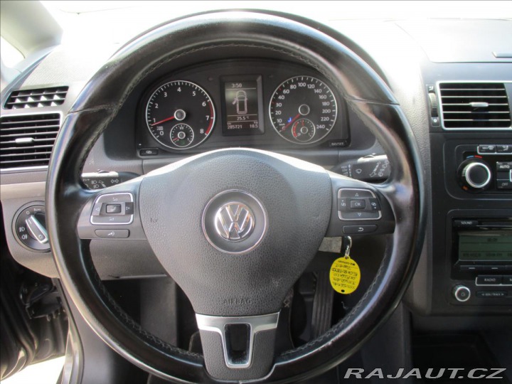 Volkswagen Touran 1,4 TSi CNG 110kw bez kor 2011