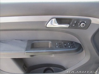 Volkswagen Touran 1,4 TSi CNG 110kw bez kor 2011