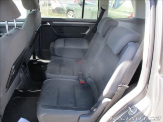 Volkswagen Touran 1,4 TSi CNG 110kw bez kor 2011