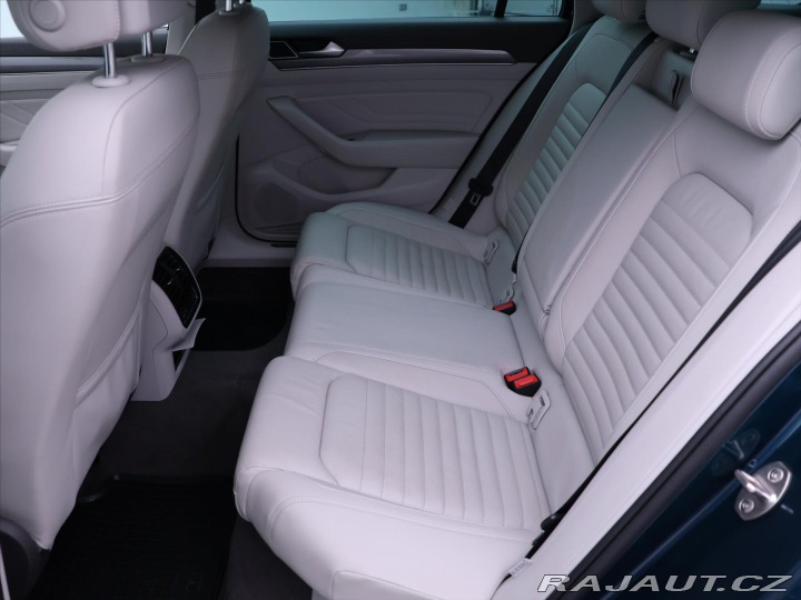 Volkswagen Passat 2,0 TDI 140 kW CZ DPH All 2020