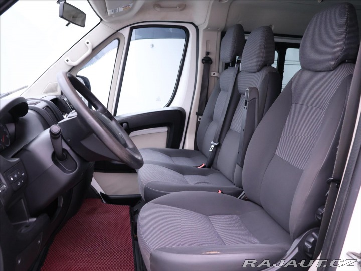 Peugeot Boxer 2,2 HDi 96kW Klima 9-Míst 2012