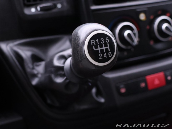 Peugeot Boxer 2,2 HDi 96kW Klima 9-Míst 2012