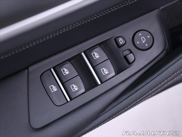 BMW 5 3,0 530d xDrive M-paket K 2022