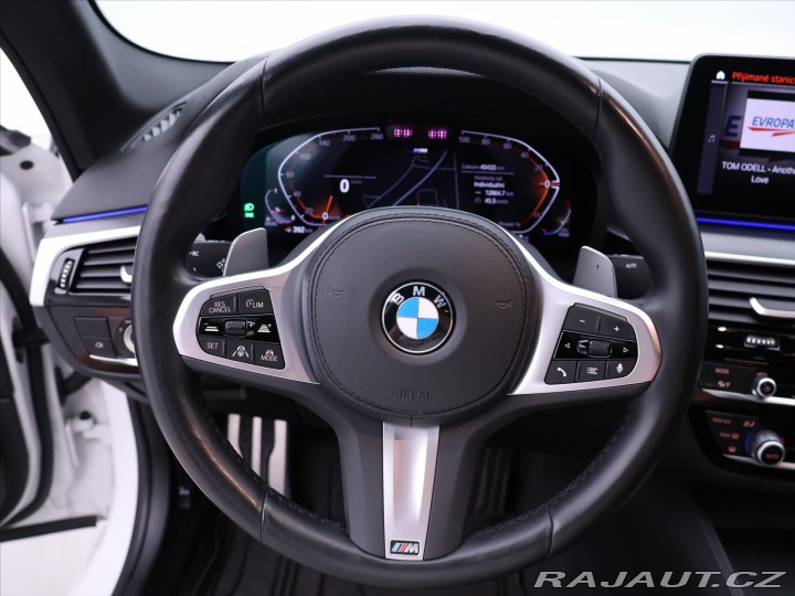 BMW 5 3,0 530d xDrive M-paket K 2022