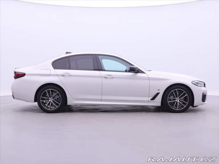 BMW 5 3,0 530d xDrive M-paket K 2022