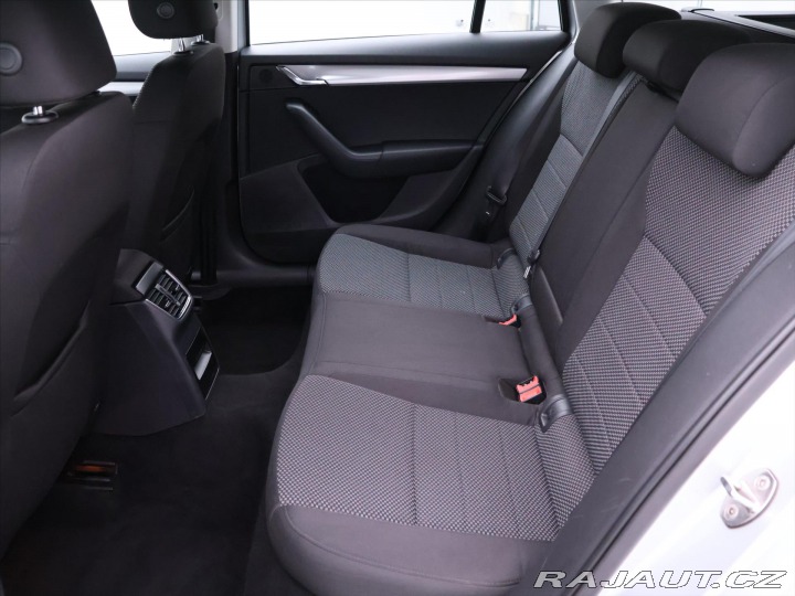 Škoda Octavia 1,6 TDI 77kW Ambition DPH 2014