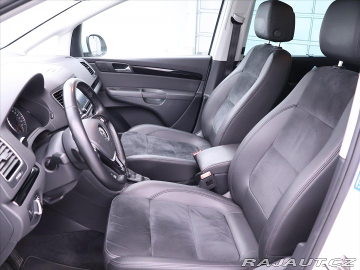Volkswagen Sharan 2,0 TDI 4M DSG CZ Highlin 2018