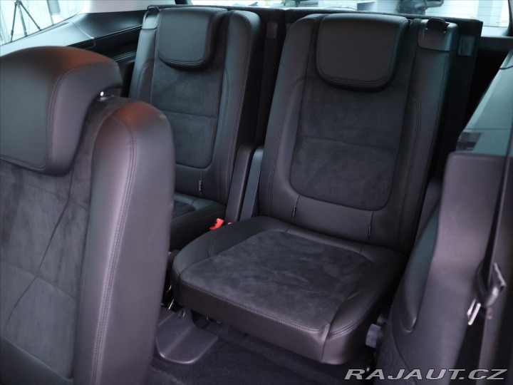 Volkswagen Sharan 2,0 TDI 4M DSG CZ Highlin 2018