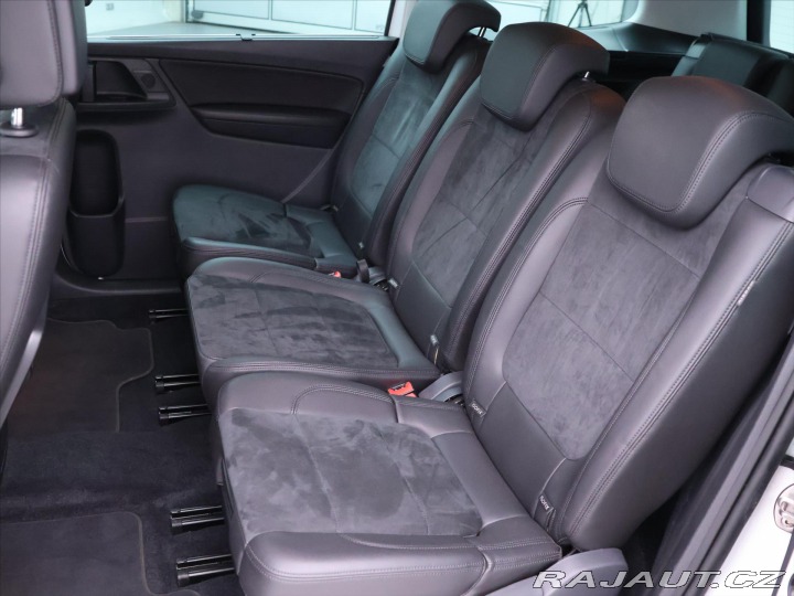 Volkswagen Sharan 2,0 TDI 4M DSG CZ Highlin 2018
