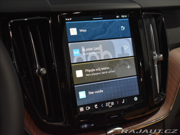 Volvo XC60 2,0 B5 AWD Plus Dark 2025