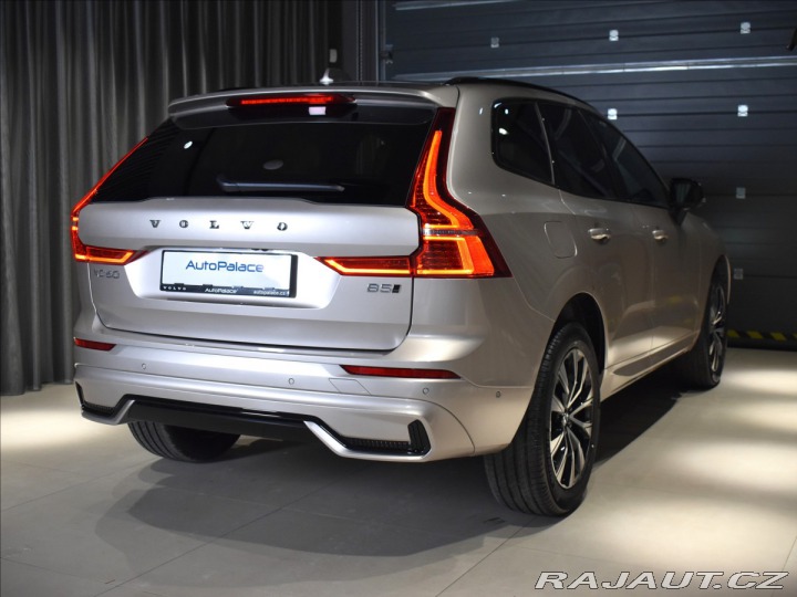 Volvo XC60 2,0 B5 AWD Plus Dark 2025