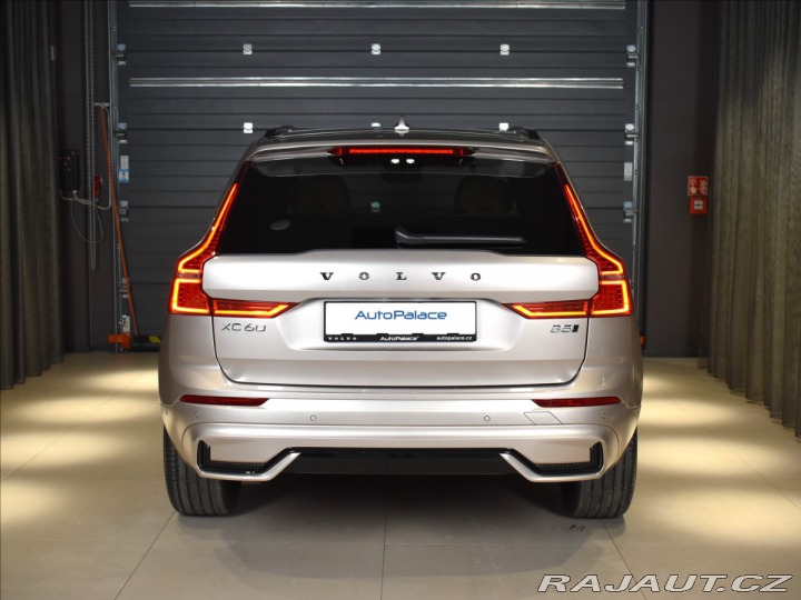 Volvo XC60 2,0 B5 AWD Plus Dark 2025