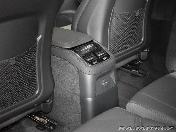 Volvo XC90 2,0 T8 AWD Ultra Bright 2025