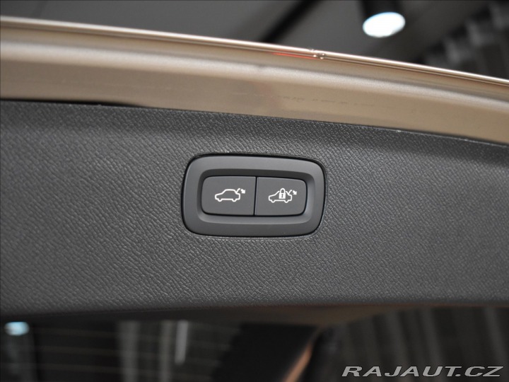 Volvo XC90 2,0 T8 AWD Ultra Bright 2025