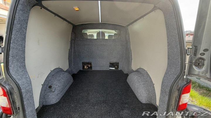 Volkswagen Transporter 2,0 T5.1 TDI 103KW 2011