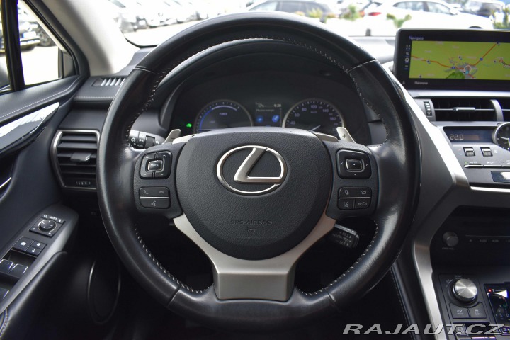 Lexus Ostatní modely NX 300h 2.5 4x4*KEYLESS*KAMERA*DP 2020