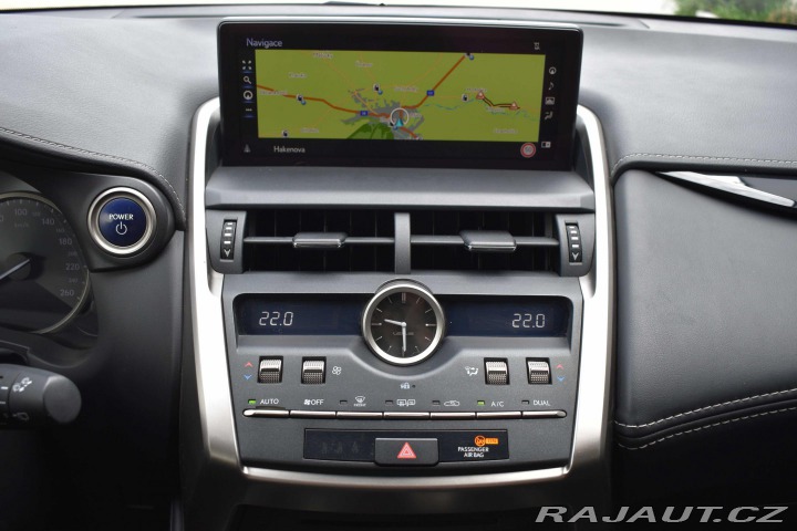 Lexus Ostatní modely NX 300h 2.5 4x4*KEYLESS*KAMERA*DP 2020