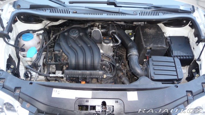Volkswagen Caddy 2,0i benzin + CNG 2010