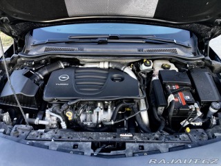 Opel Astra OPC 2,0 Turbo 206kW 2012