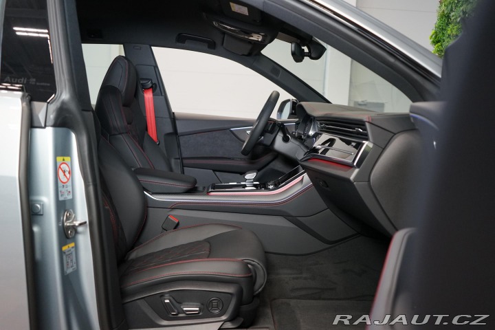 Audi Q8 50 TDI S-Line Taž. Nez.To 2025