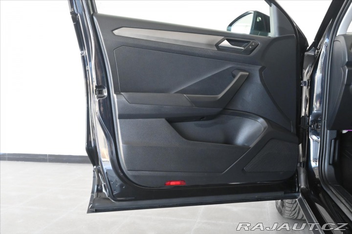 Volkswagen T-Roc 1,6 TDI 85 kW COMFORTLINE 2021