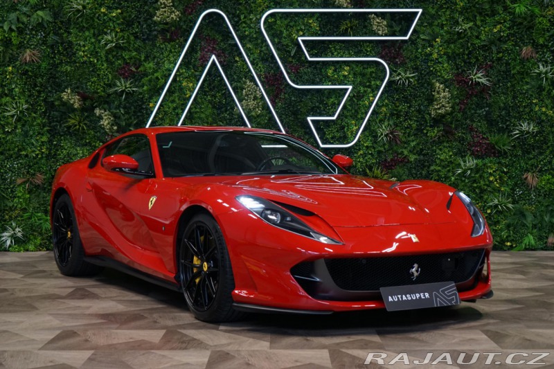 Ferrari 812 Superfast Pas-Display Lif