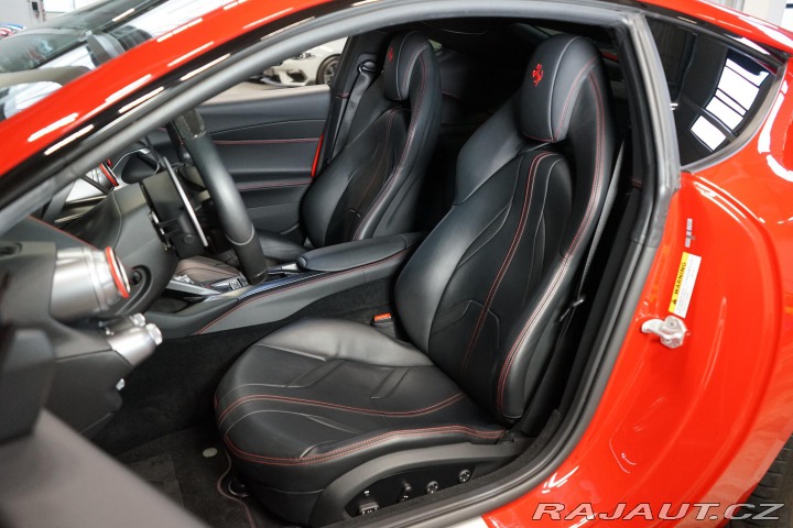 Ferrari 812 Superfast Pas-Display Lif 2019