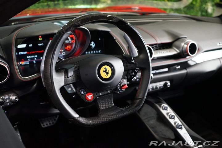 Ferrari 812 Superfast Pas-Display Lif 2019