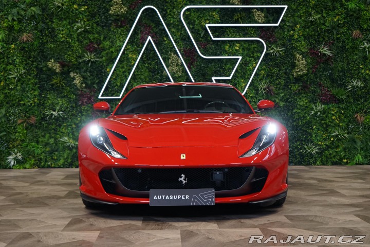 Ferrari 812 Superfast Pas-Display Lif 2019
