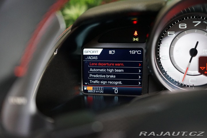 Ferrari 812 Superfast Pas-Display Lif 2019