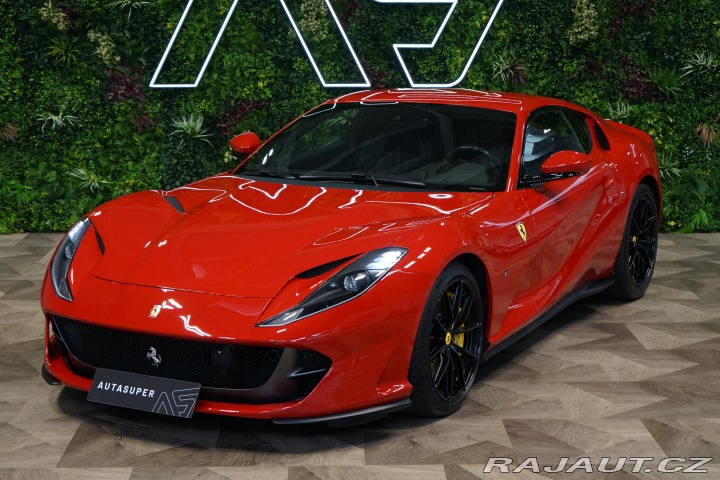 Ferrari 812 Superfast Pas-Display Lif 2019