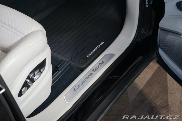 Porsche Cayenne Turbo Coupé Burmester Zár 2019