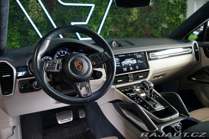 Porsche Cayenne Turbo Coupé Burmester Zár 2019