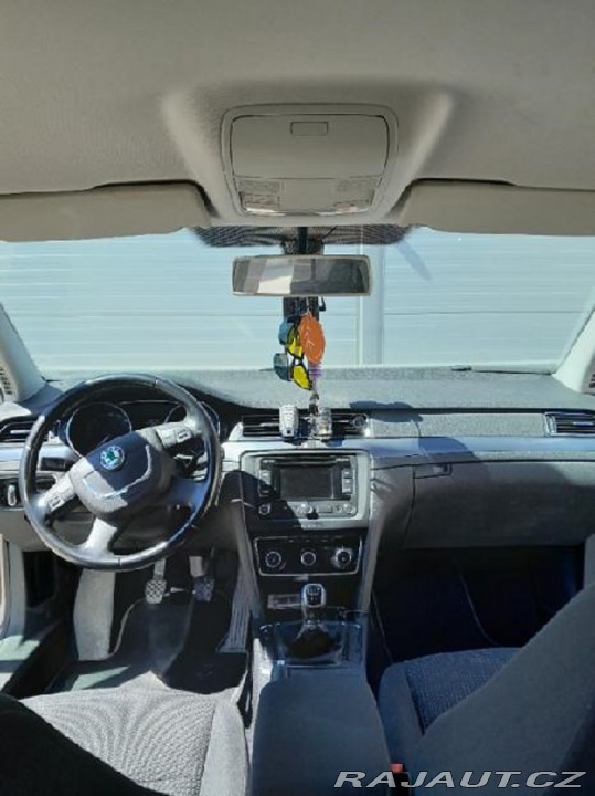 Škoda Superb 2 2013
