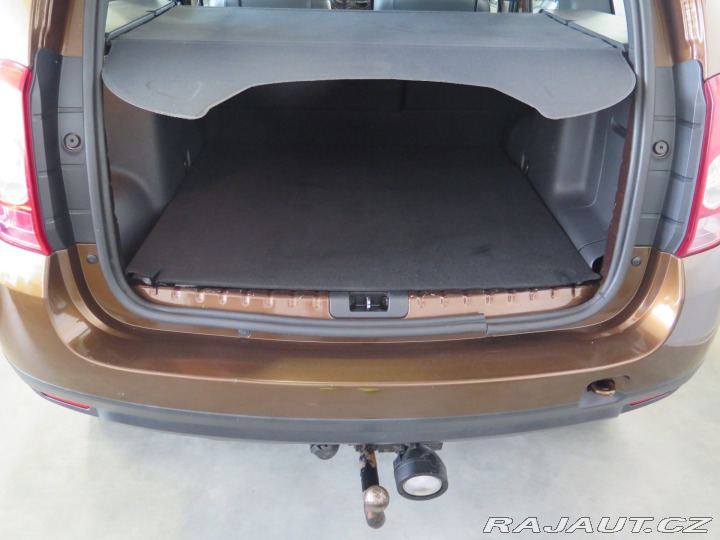 Dacia Duster 1.6 16V 4x4,klima,tažné 2011