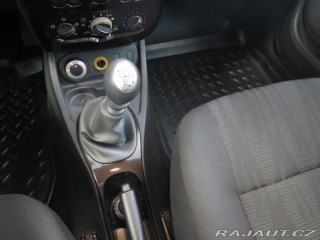 Dacia Duster 1.6 16V 4x4,klima,tažné 2011