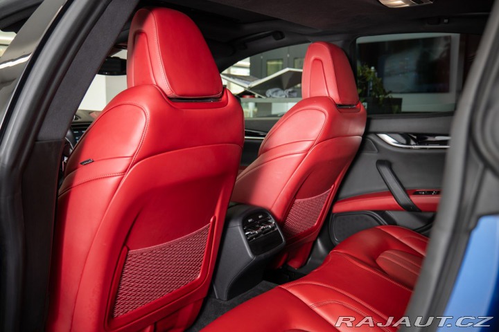 Maserati Ghibli  1800