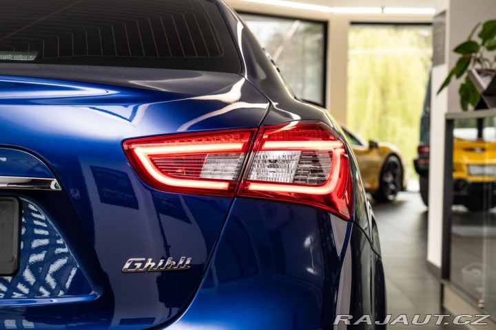 Maserati Ghibli  1800