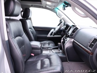 Toyota Land Cruiser 4,5 D4-D V8 200 Aut. CZ 7 2012