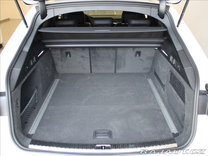 Audi A6 2,0 40TDi Q.S-Line DCC Ma 2025