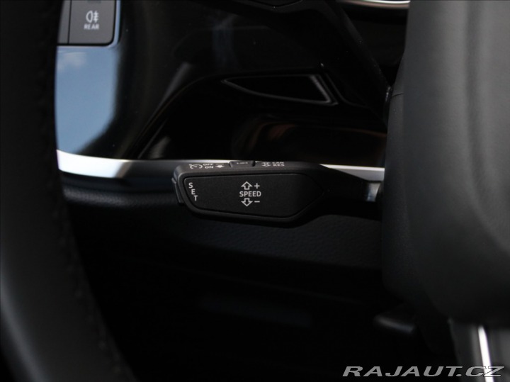 Audi Q3 1,5 35TFSi S-Line MMI Bez 2025