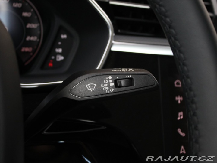 Audi Q3 1,5 35TFSi S-Line MMI Bez 2025