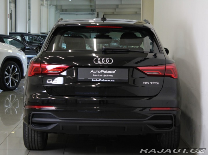 Audi Q3 1,5 35TFSi S-Line MMI Bez 2025