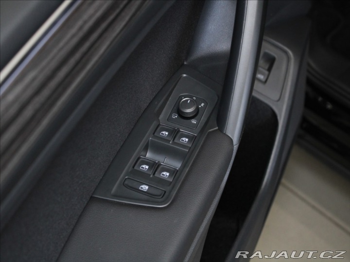 Volkswagen Tiguan Allspace 2,0 TDi DSG Eleg.7míst 5L 2025