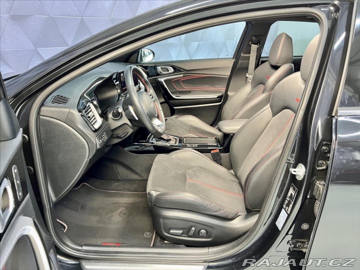 Kia ProCeed GT 150KW DCT , LED, PANOR 2022