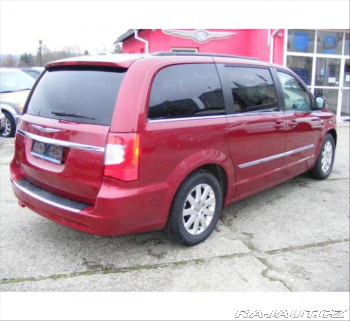 Chrysler Town & Country 3,6 V6, benzin + LPG 2013