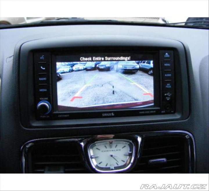 Chrysler Town & Country 3,6 V6, benzin + LPG 2013