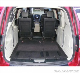Chrysler Town & Country 3,6 V6, benzin + LPG 2013