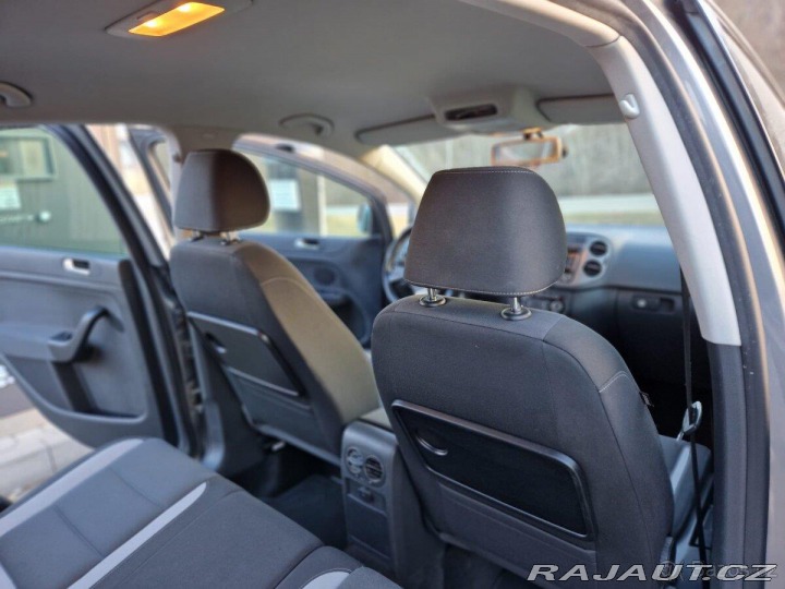 Volkswagen Golf 1,6 VI Plus Life 2013